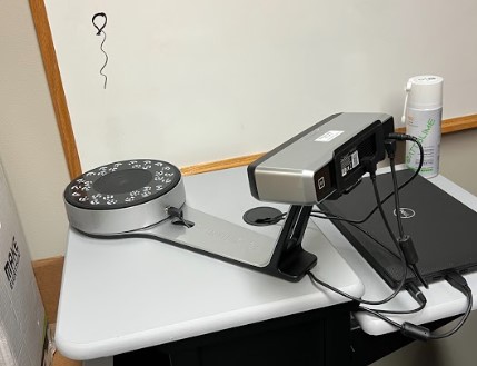 Here is Milner Library's new 3D scanner.